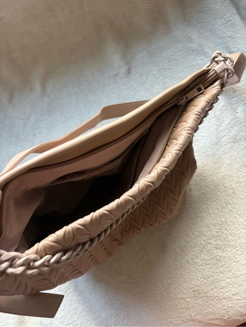 Tory Burch Quilted Leather Shoulder Bag in Blush Taupe